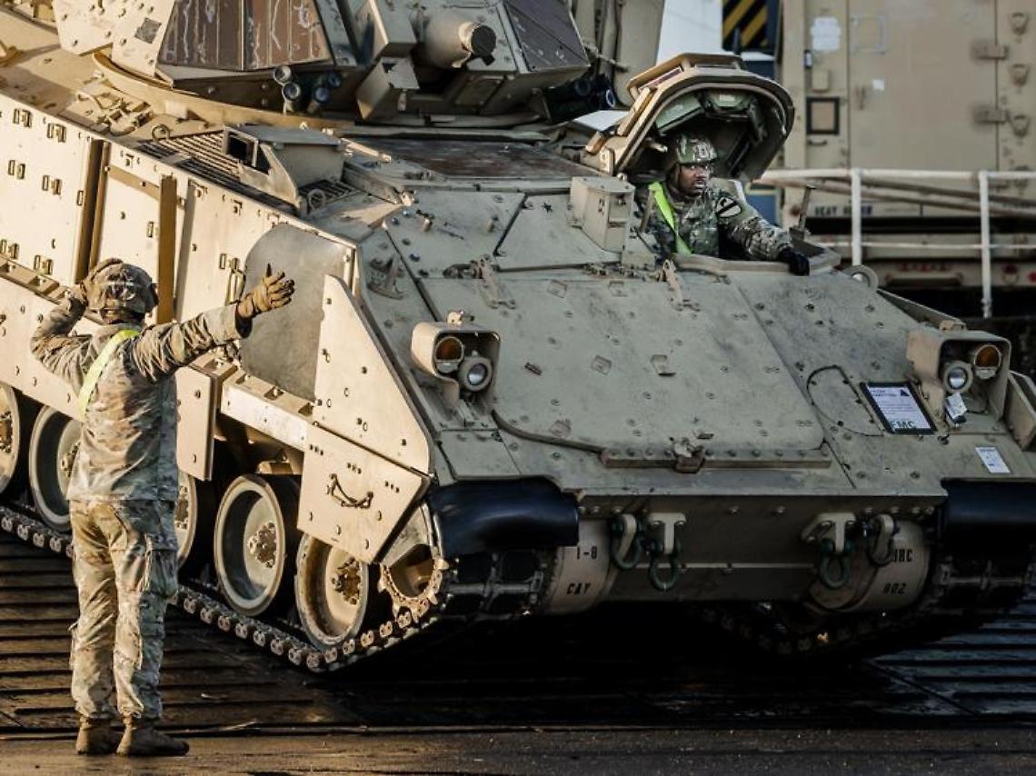 Ucraina, dagli Usa 30 carri armati Abrams. Russia: «Li distruggeremo»