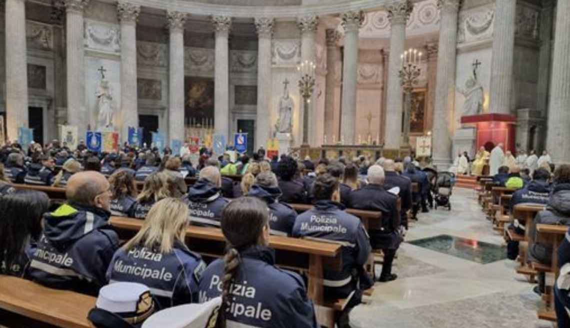 Arcivescovo Battaglia agli agenti di polizia locale: non scoraggiatevi