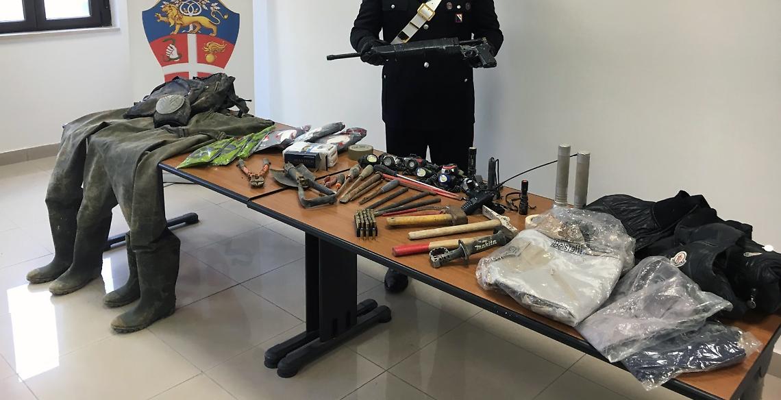 In uno scantinato la base operativa della banda del buco