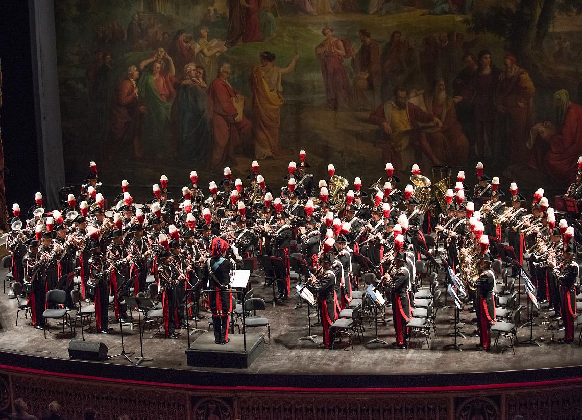 Quattro Giornate, la banda dell'Arma omaggia Napoli