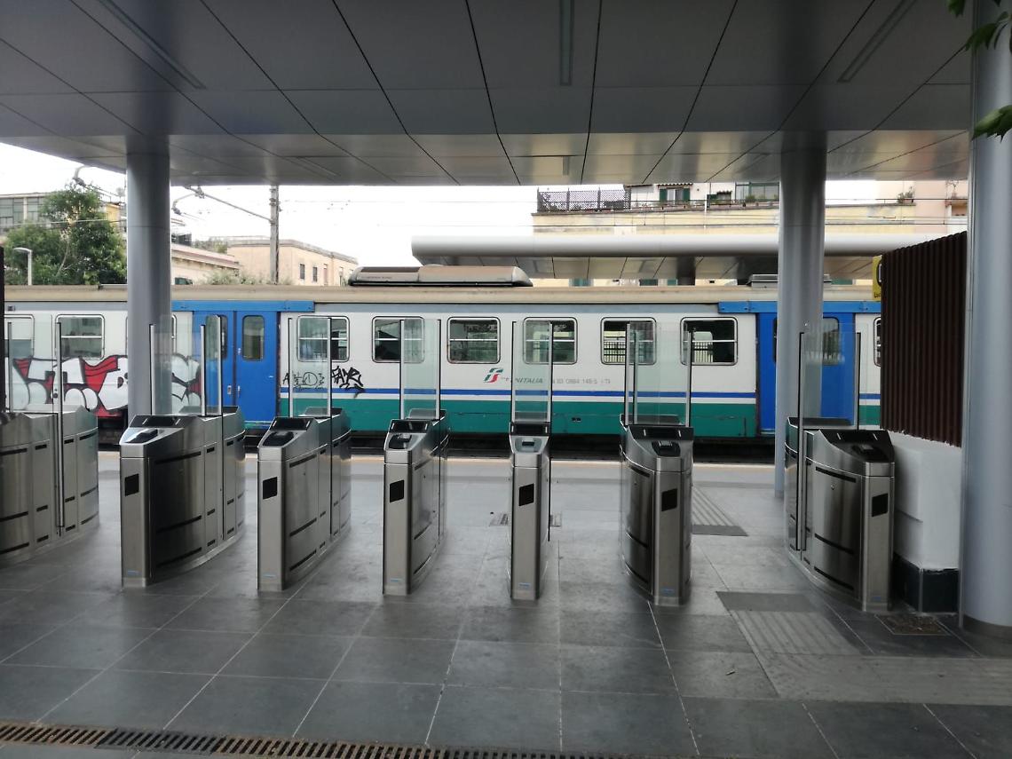 Metro a Bagnoli, riqualificata la stazione: c'è anche il wi-fi