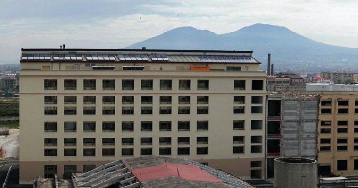 Universitari sfrattati dalla sede di Napoli Est perché insalubre