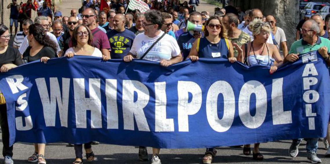 Operai Whirlpool in presidio: Napoli è una vertenza nazionale 