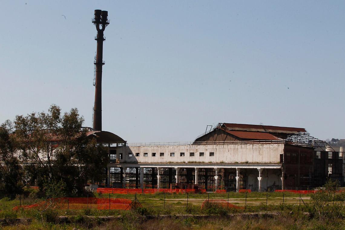 Disoccupati e residenti occupano area ex Italsider Bagnoli