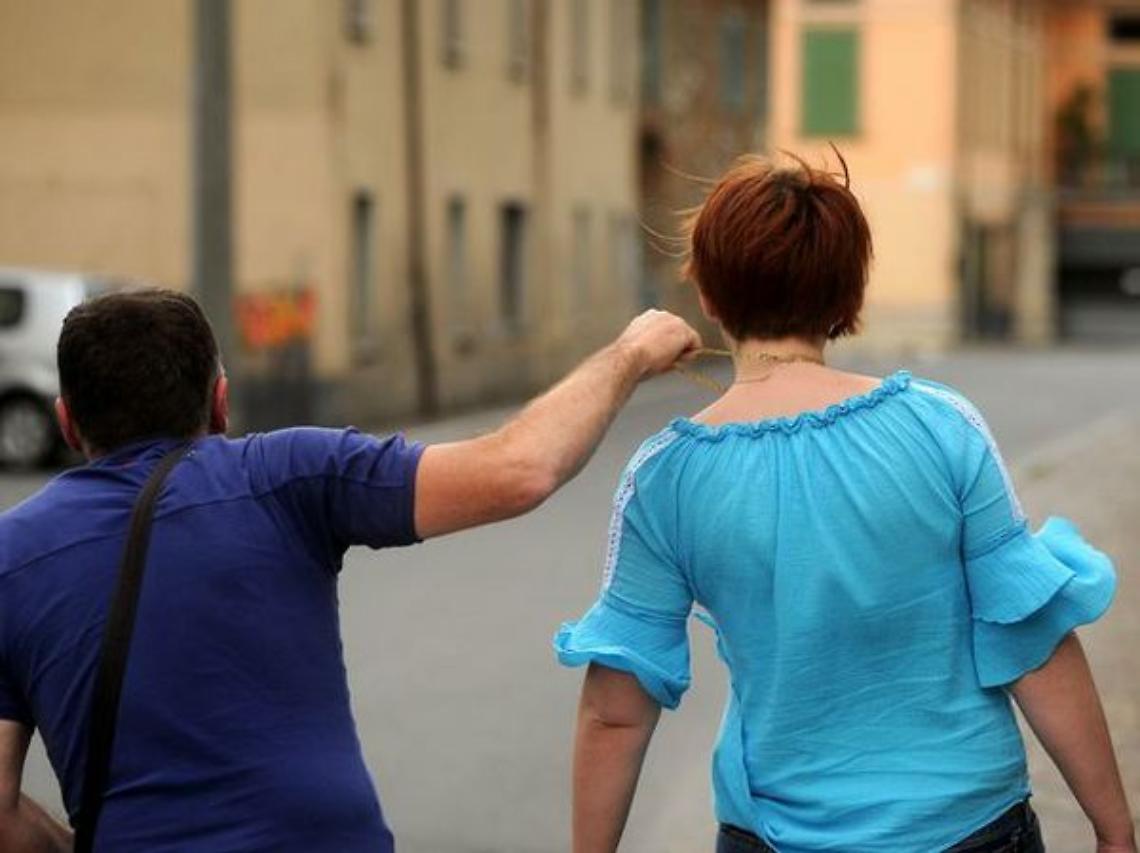  Scippava donne ultraottantenni a Posillipo, preso