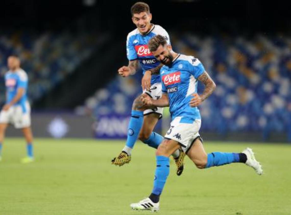 Napoli-Sassuolo 2-0, quattro goal annullati agli emiliani ma gli azzurri si impongono grazie alle reti di Hysaj e Allan
