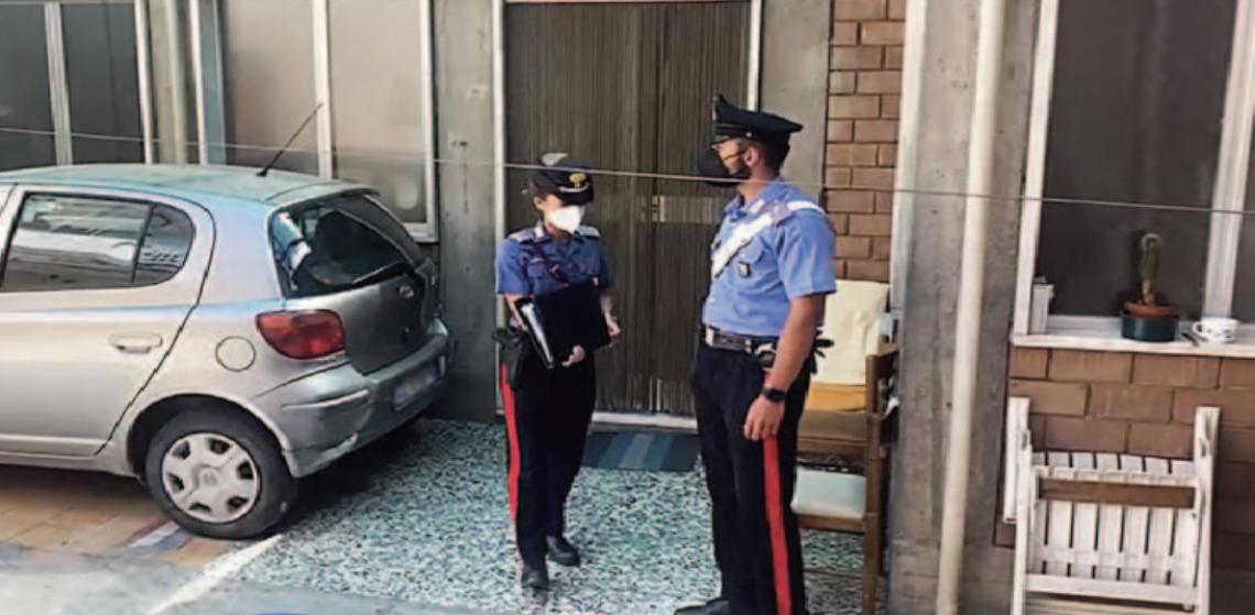 Uccide la figlia e si spara: la famiglia, la malattia e il baratro del dolore