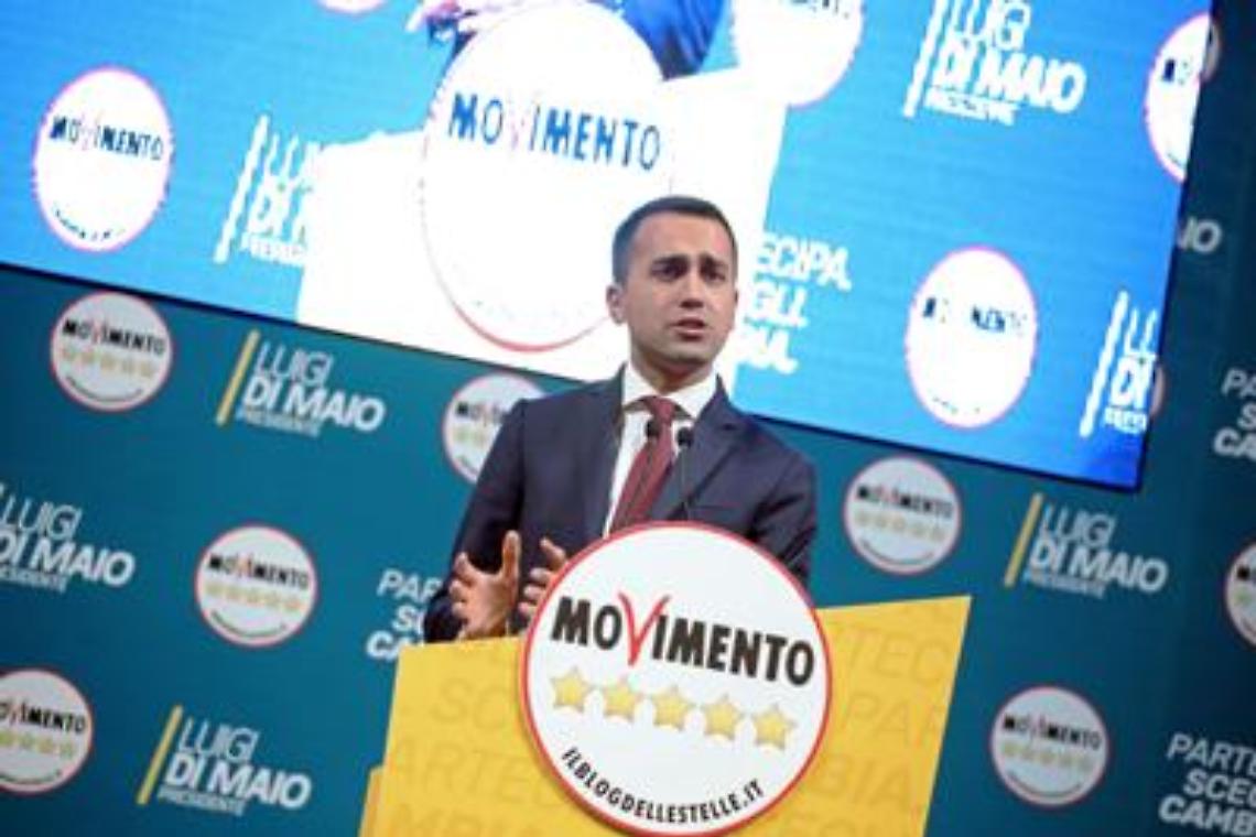 Di Maio: «Taglio poltrone alla faccia di chi ha fatto cadere il governo»