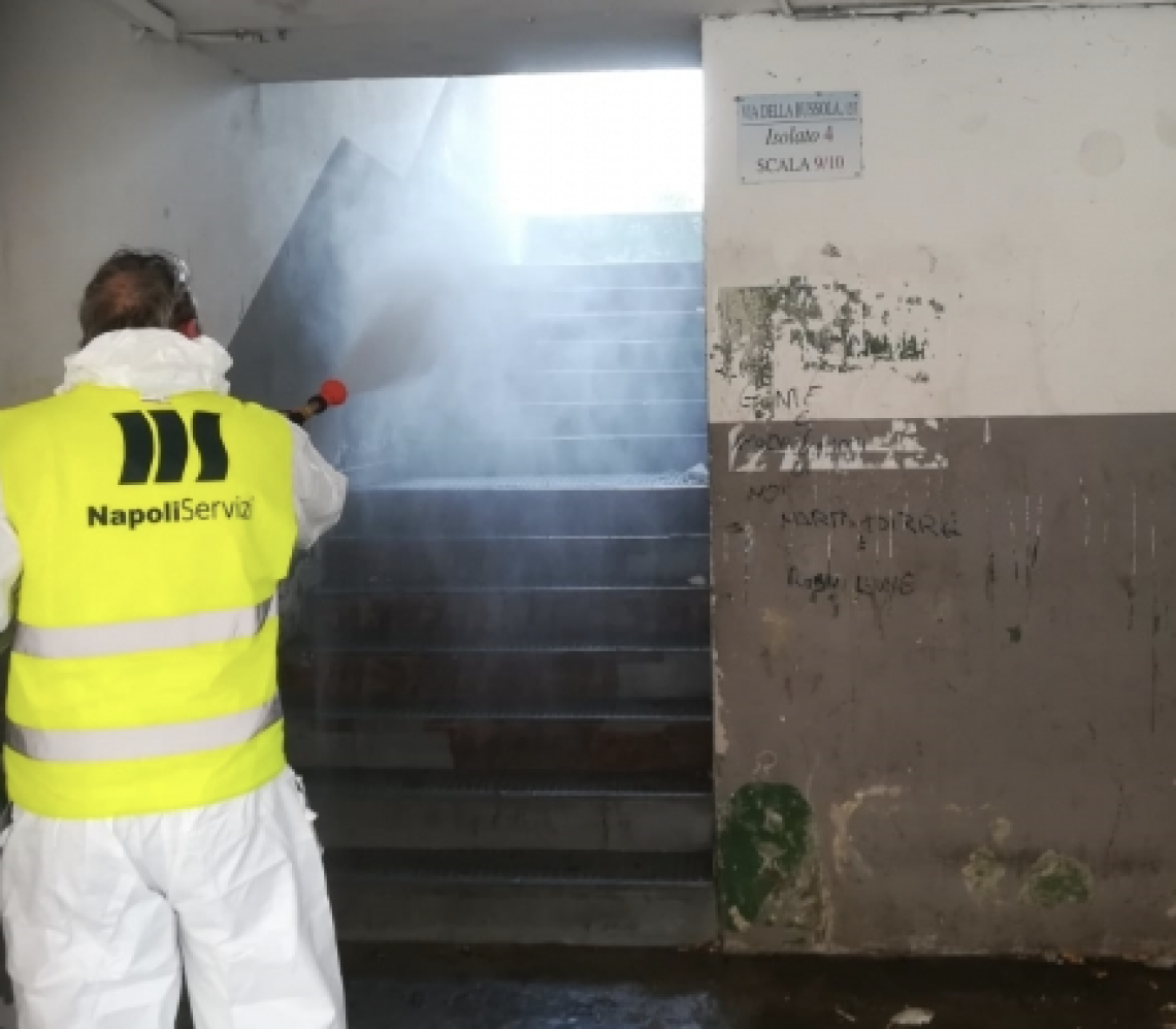 Maltempo a Napoli, 60 interventi per danni e allagamenti nei seggi elettorali