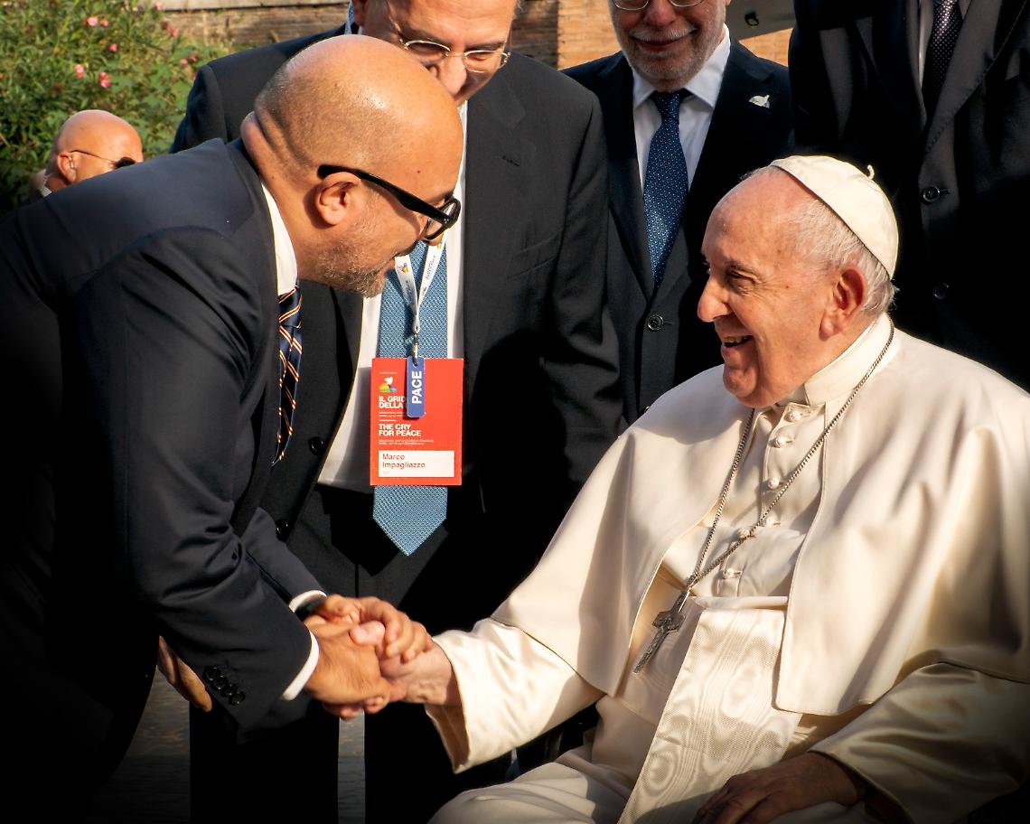 Incontro di pace, il ministro Sangiuliano accoglie il Papa e al Colosseo
