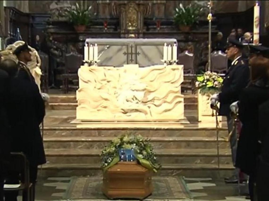 A Varese i funerali di Stato per Roberto Maroni