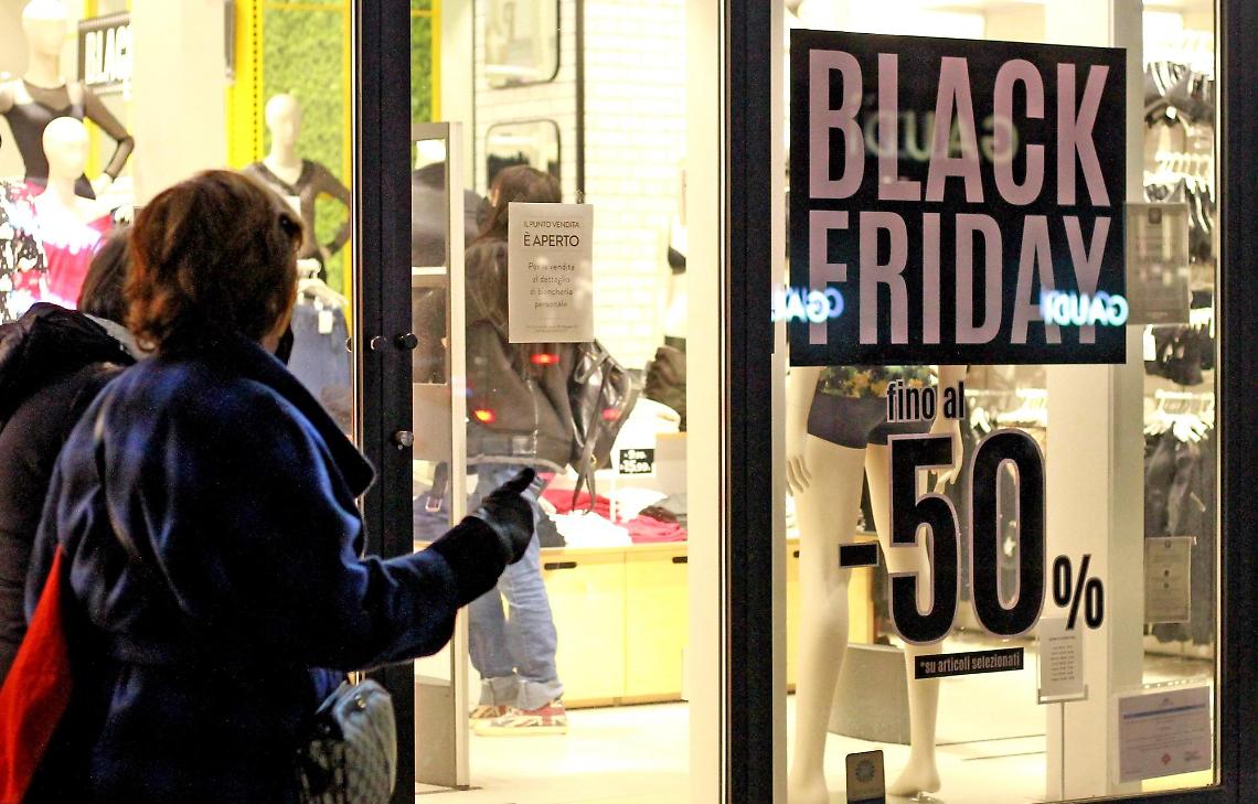 Black Friday, in Campania giro d’affari per 442 milioni