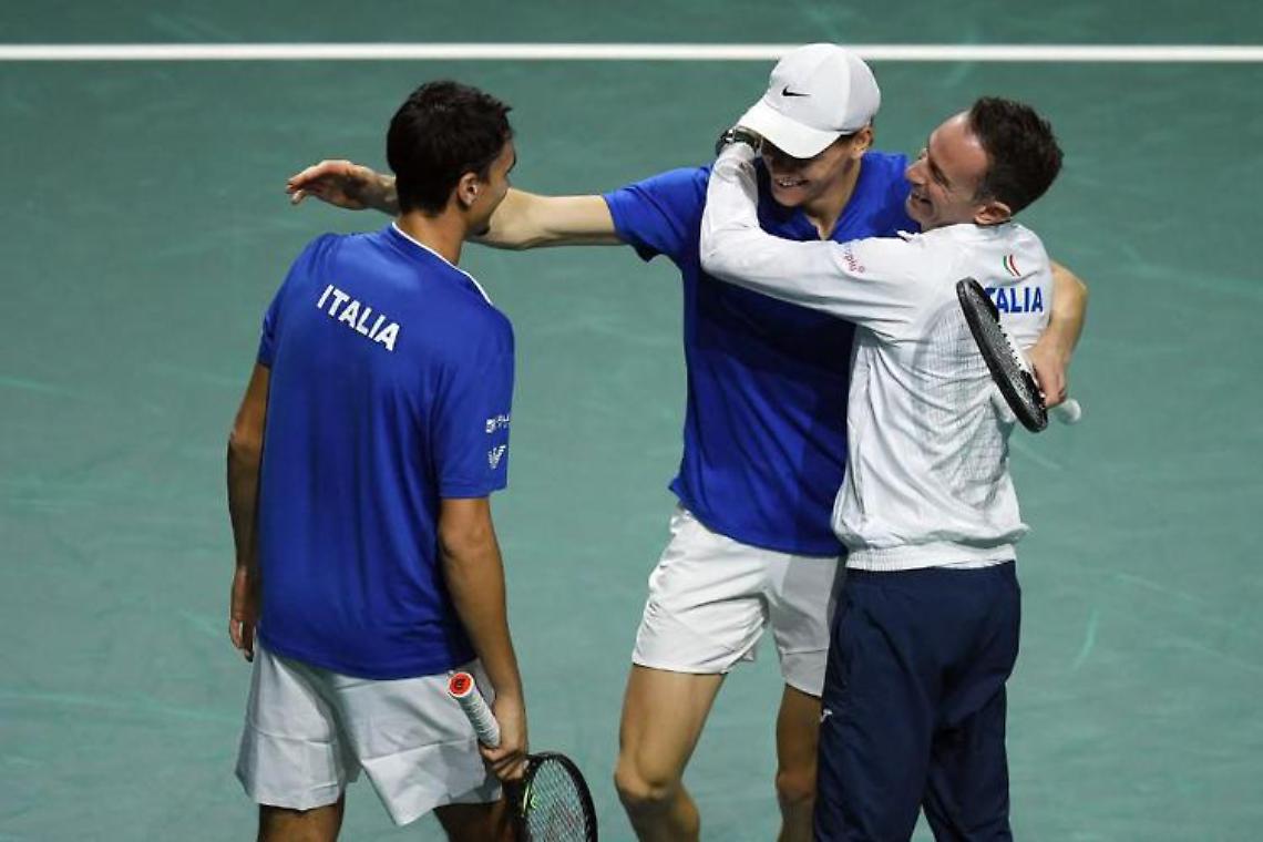 Italia in finale di Coppa Davis, Sinner trascina azzurri: Serbia battuta in semifinale