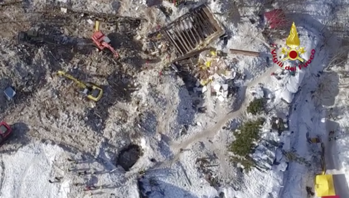 Rigopiano, 29 morti e 11 sopravvissuti