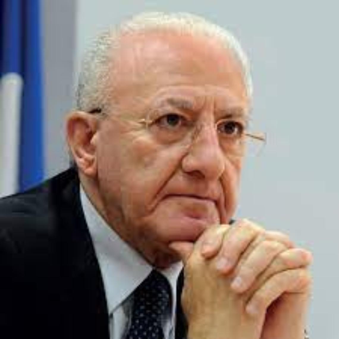 Corte dei Conti condanna De Luca: deve risarcire 100mila euro
