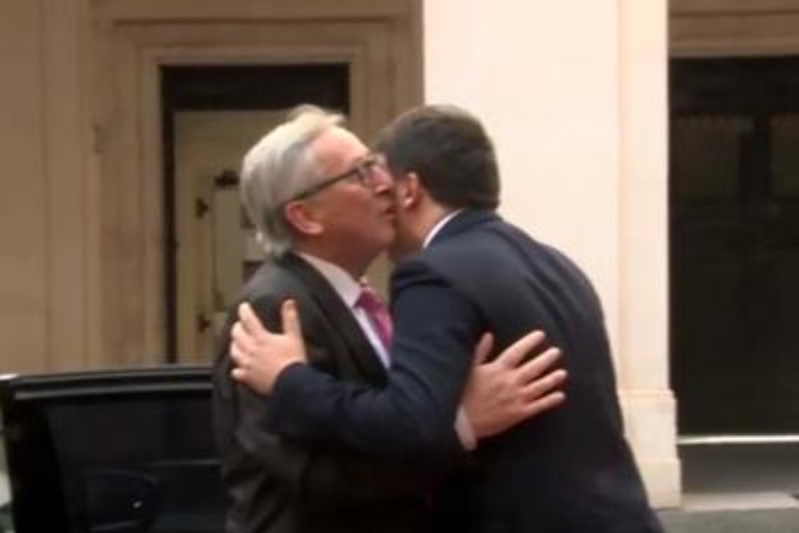 Juncker elogia l’Italia sui migranti: sono un esempio