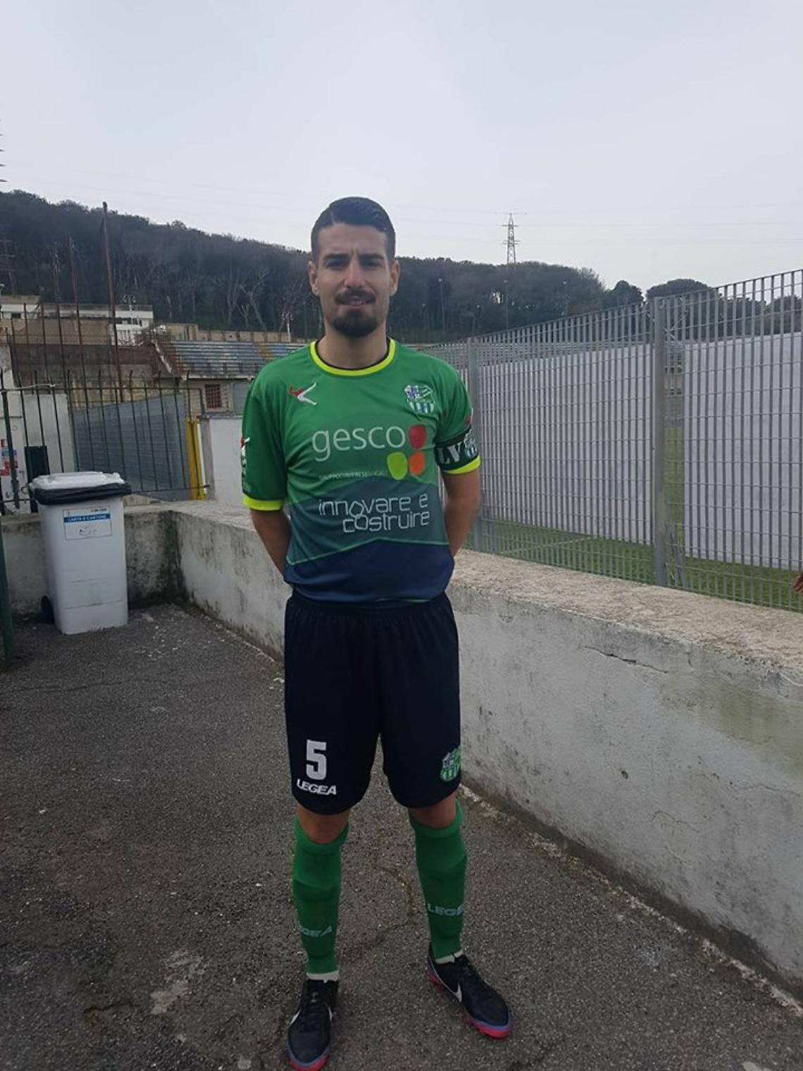 Velotti: «Afro Napoli società seria»