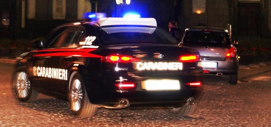 Sorpreso a rubare porte d'alluminio nella scuola "Rodari”, preso 37enne di Pomigliano