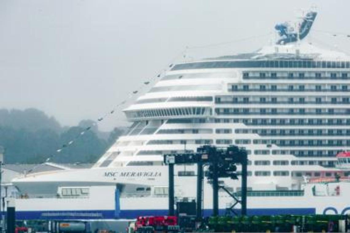 Coronavirus, influenza a bordo: negato attracco a nave da crociera italiana