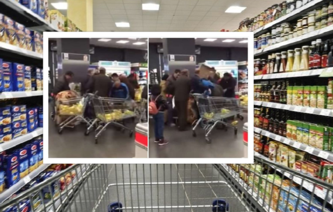 Caos al supermercato: riempiono i carrelli e pretendono di non pagare