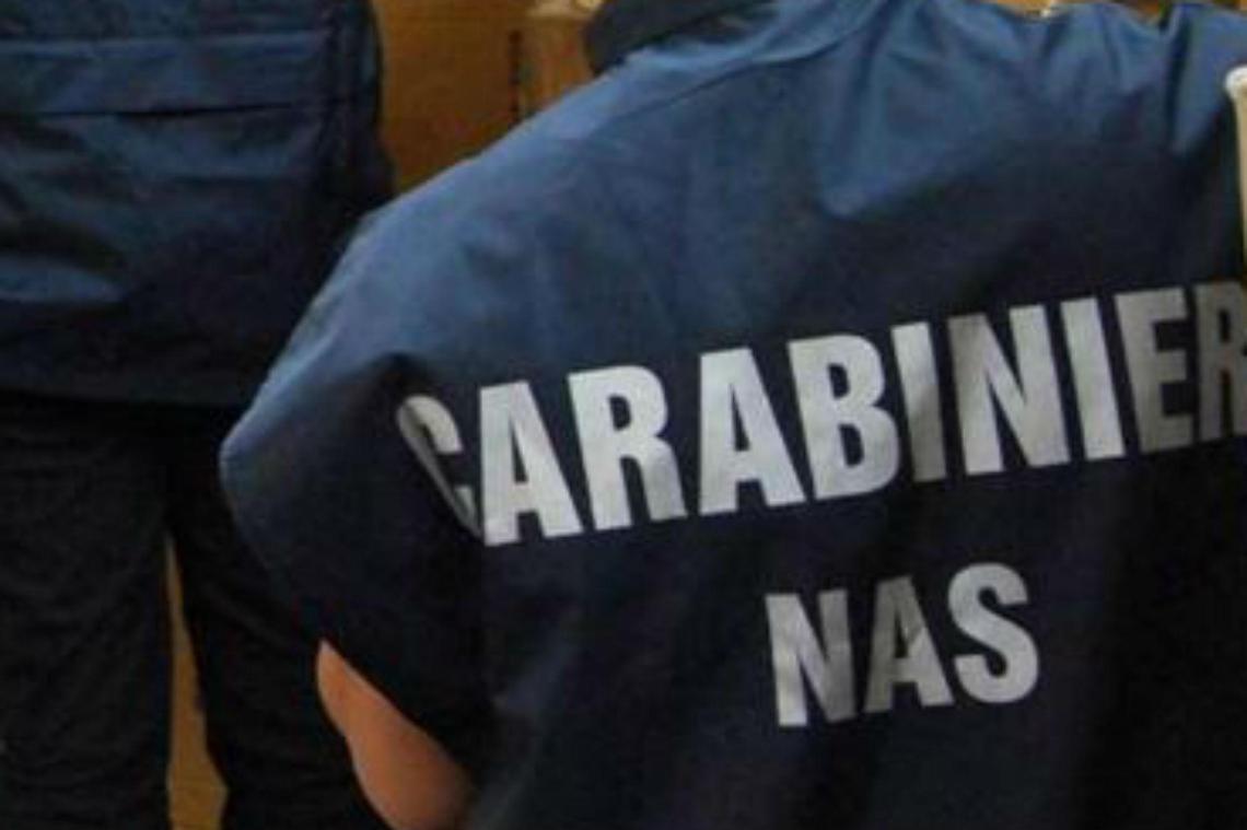 Dieci intossicati dopo il pranzo, chiuso ristorante 