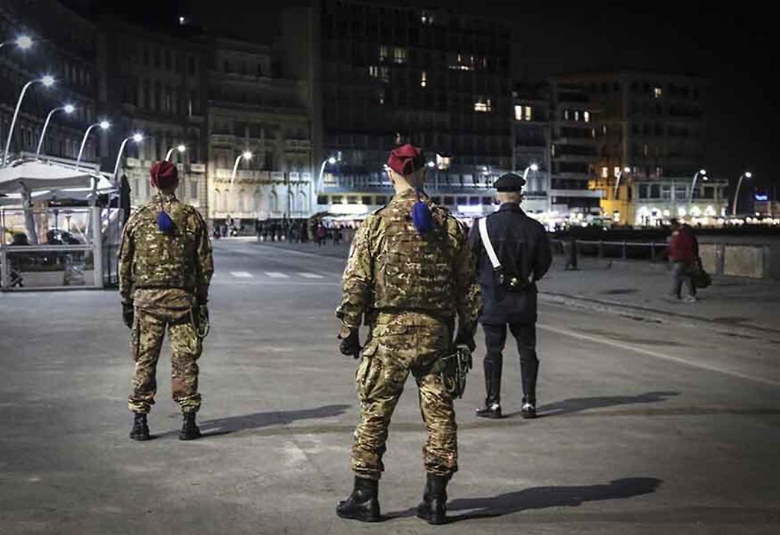 Allarme terrorismo, innalzato livello di guardia a Napoli