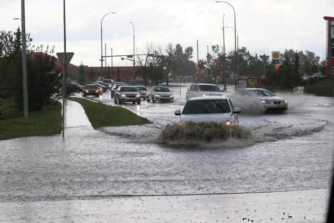 Maltempo, prorogata allerta meteo in Campania