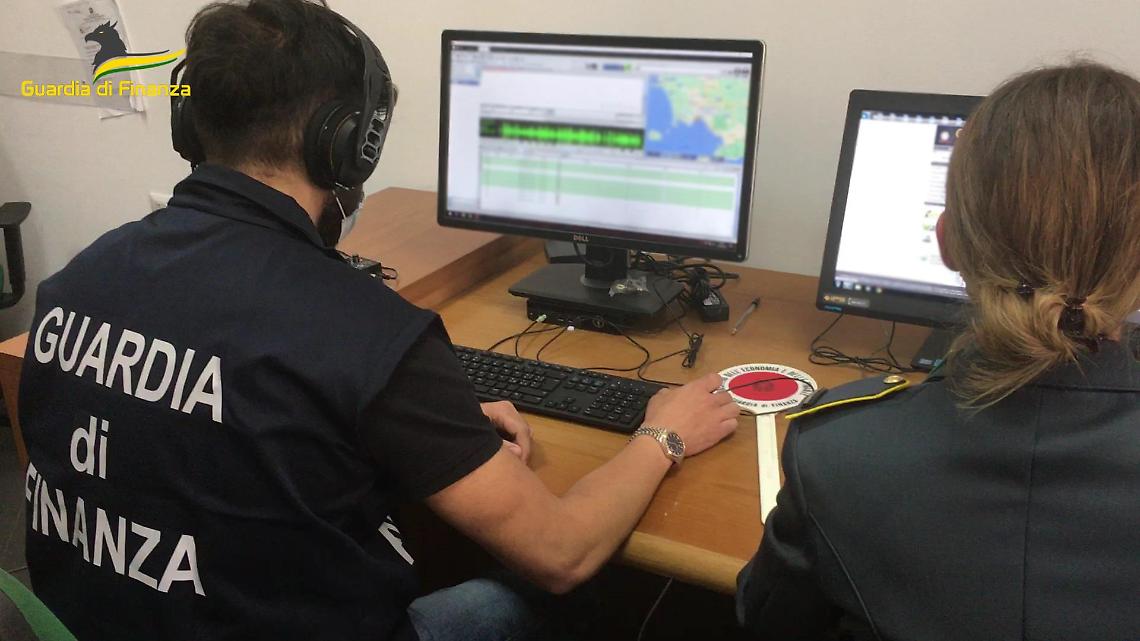 Truffa bonus Covid a collaboratori sportivi, cento indagati nel Casertano