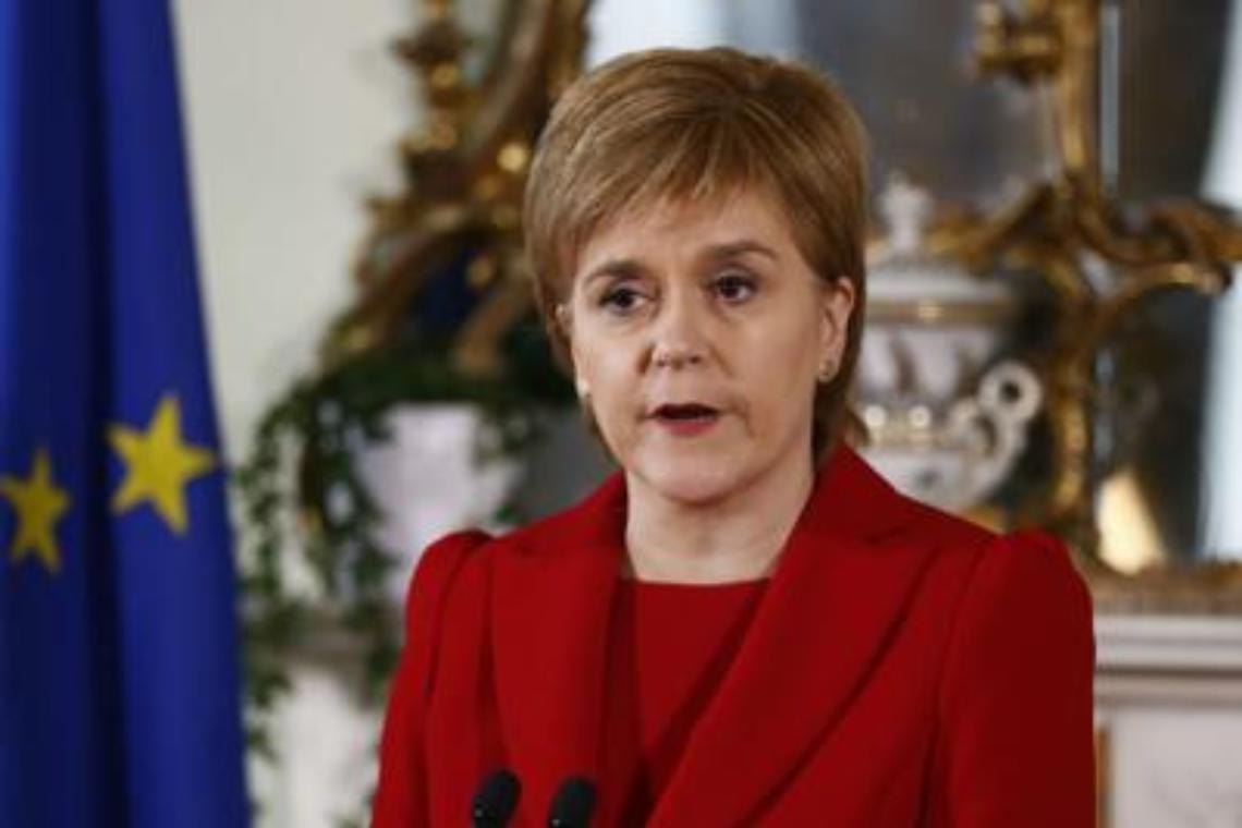 Scozia, la premier Sturgeon: Parlamento di Edimburgo pronto a bloccare la Brexit