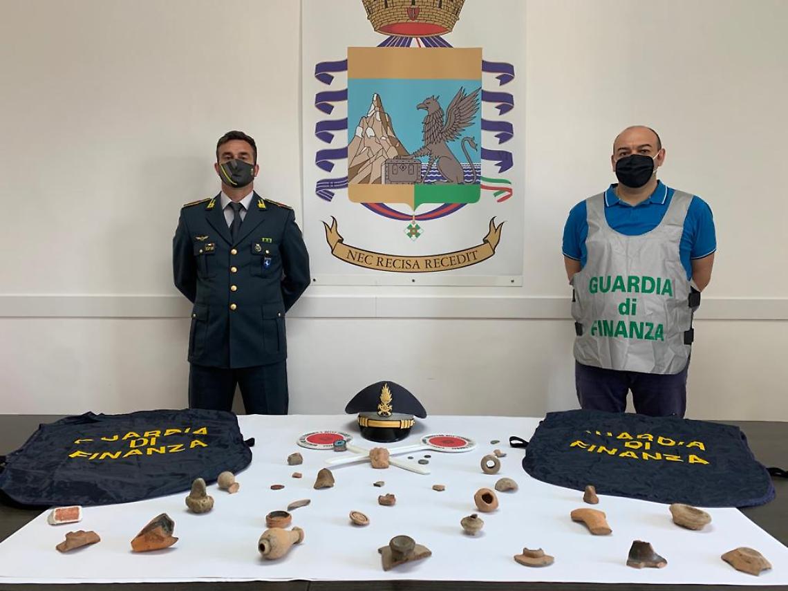 Reperti archeologici detenuti illegalemente da ente no profit in Cilento