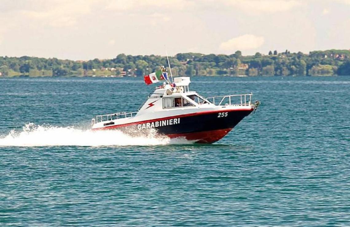 Turista olandese 22enne disperso nel lago Bracciano, ricerche in corso