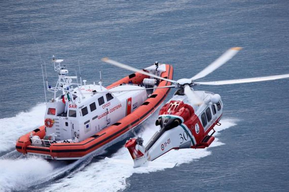 Mare mosso, 15 persone salvate dalla Guardia costiera di Salerno