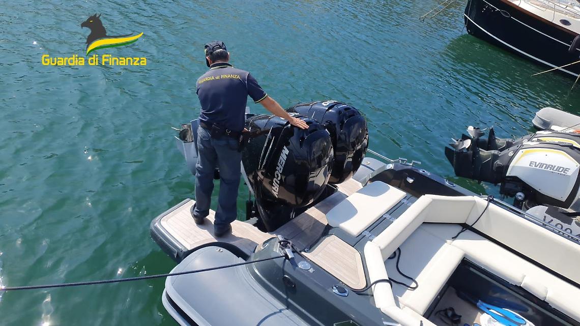 Ritrovata al Molosiglio barca rubata in Toscana