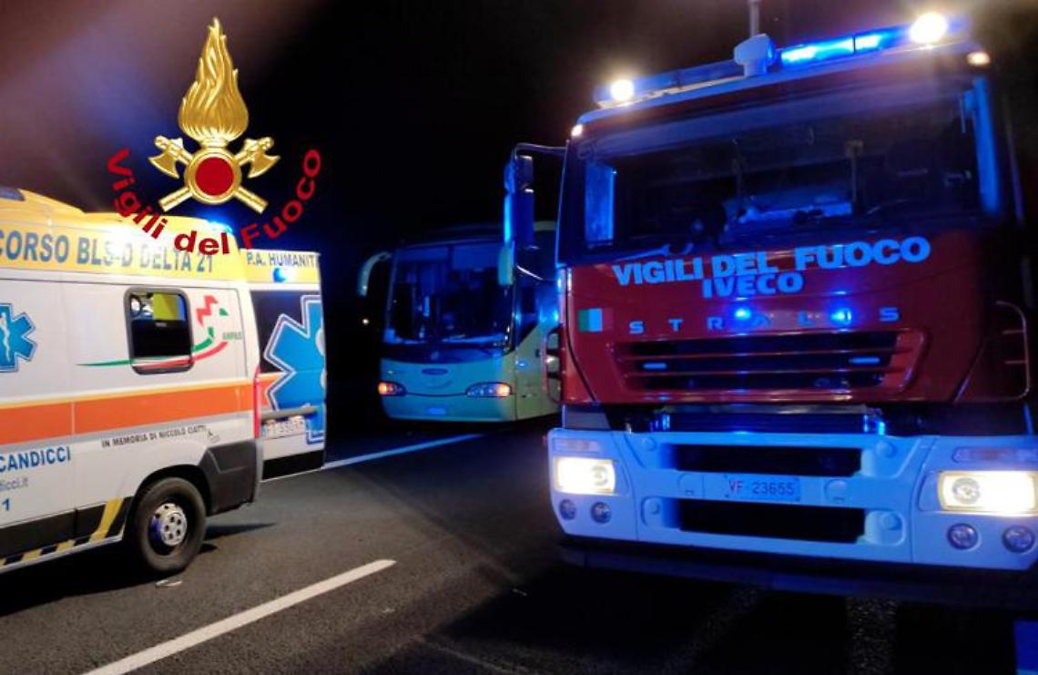 Tufino, camion si ribalta: muore il conducente