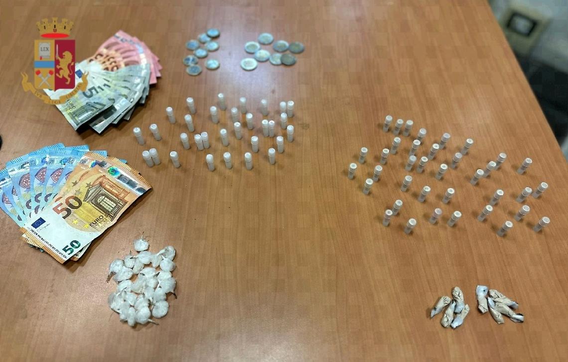 Scampia, sorpreso a spacciare nella Vela Rossa: arrestato