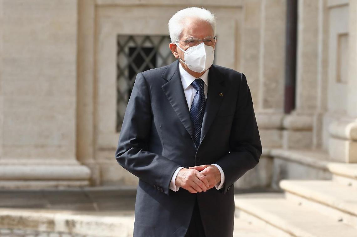 Mattarella: «Altre patologie non sono finite in lockdown»