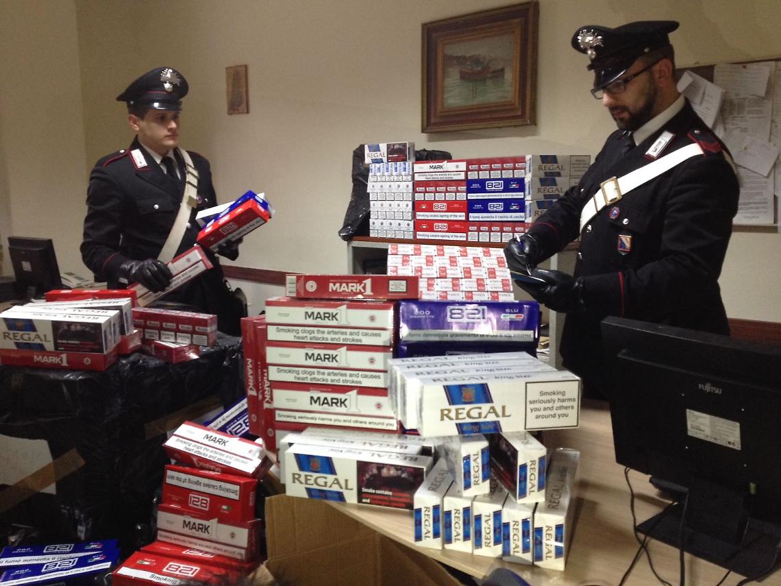 Grumo Nevano, oltre 16mila pacchetti di sigarette in un garage
