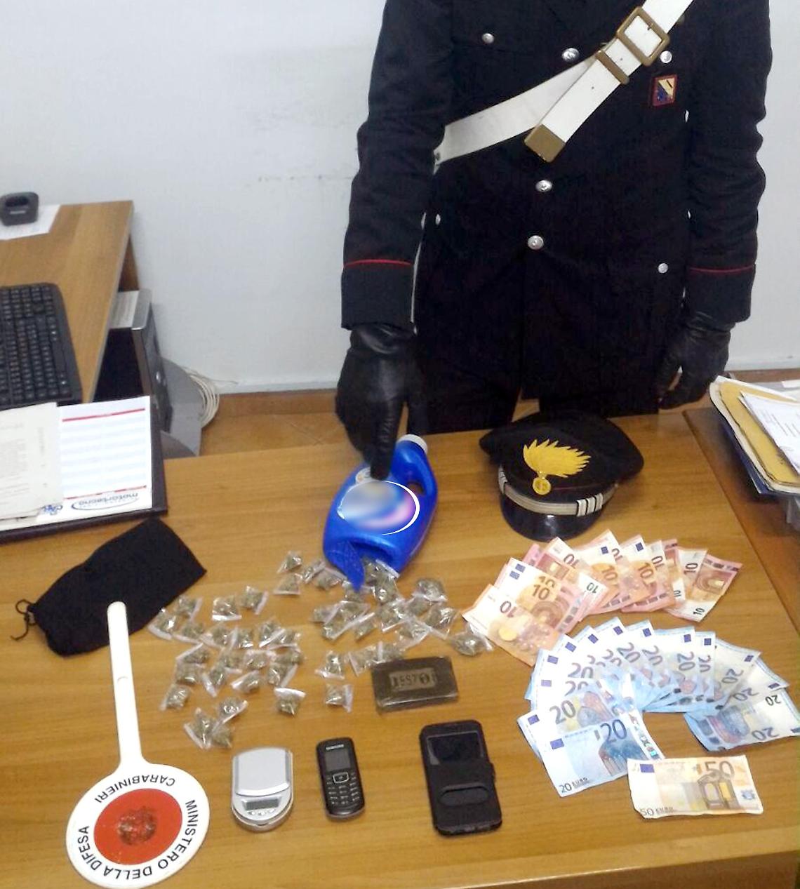 Casalinga arrestata: aveva la droga al posto del detersivo 