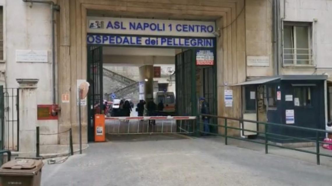 «Mio figlio accoltellato perché parlava con due amiche»