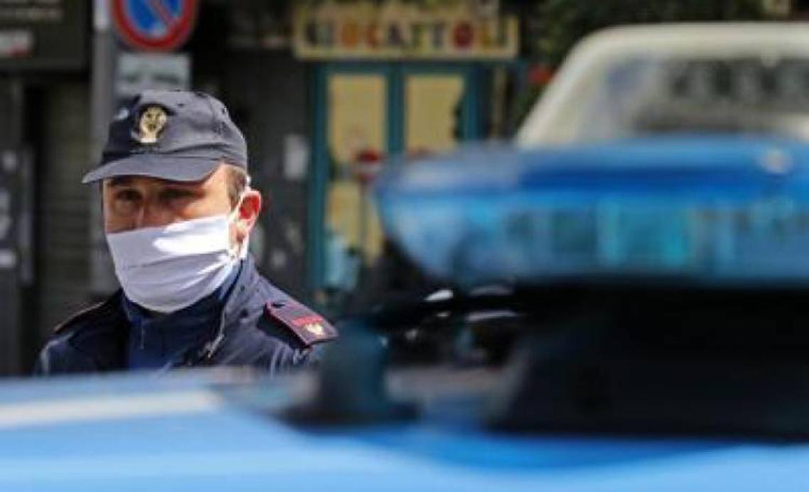 Sullo scooter con la droga, bloccato a Porta Nolana