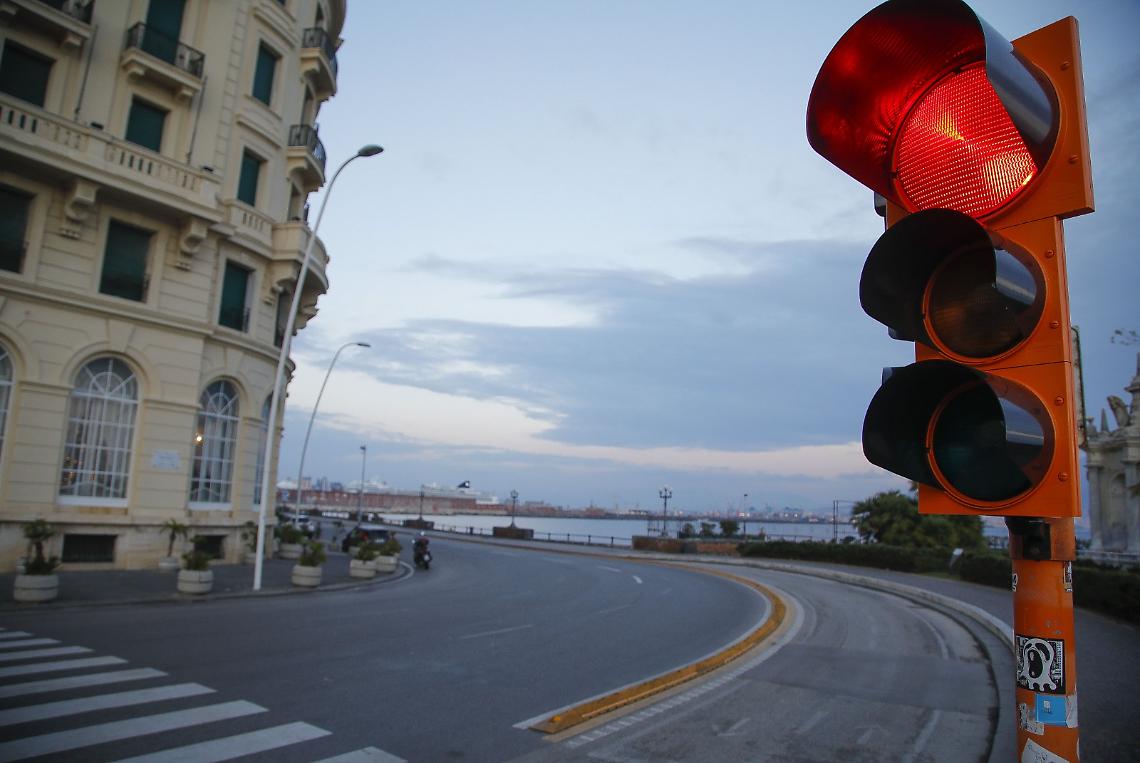 Italia ancora zona rossa, cosa si pu&ograve; fare oggi