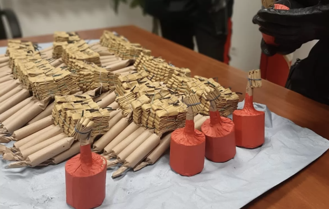 Ordigni per Capodanno nel ripostiglio, 34enne arrestato