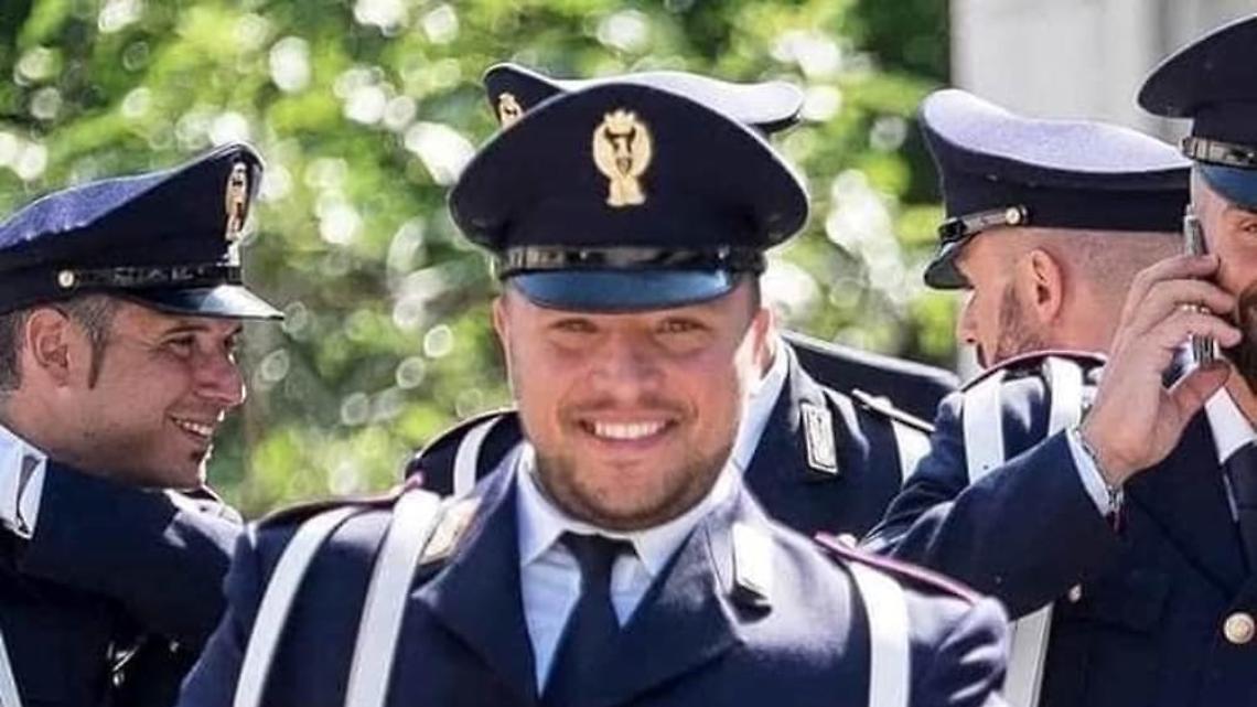 Indagini sull’omicidio dell’agente Apicella, 9 arresti per furti d’auto 