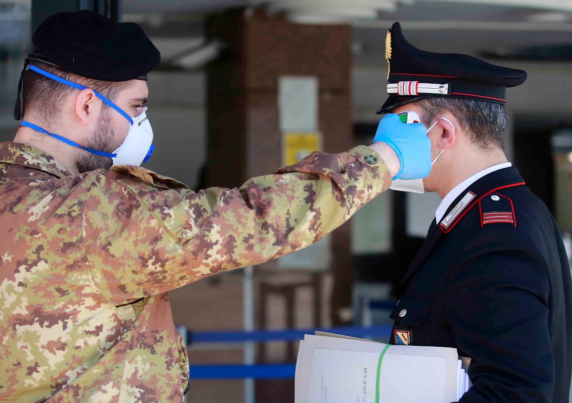 Termoscanner in Tribunale a Napoli per la ripartenza