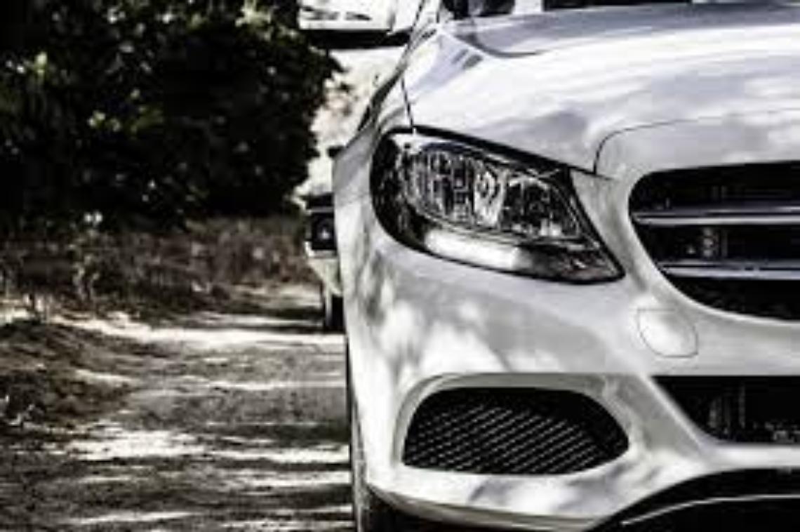 Assicurazioni auto, i consumatori: «Rincari dovuti alla speculazione»