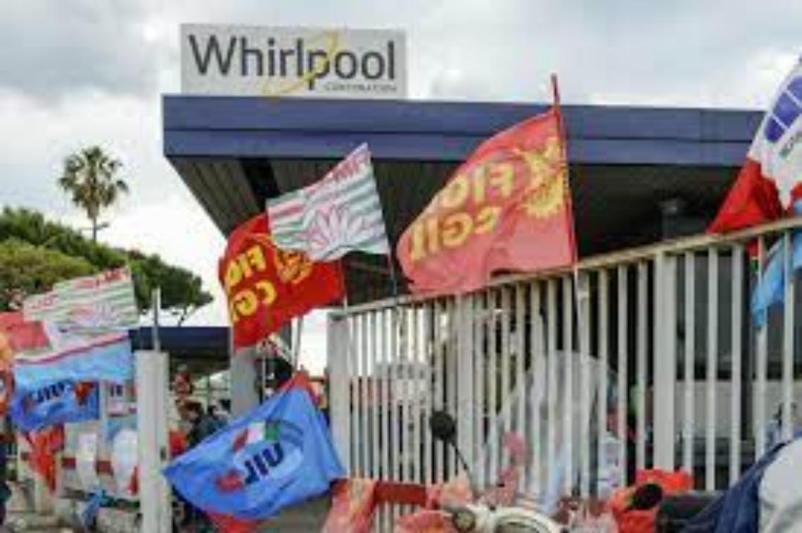 Ex Whirlpool aggiudicata alla Tea Tek: gli operai tornano a sperare