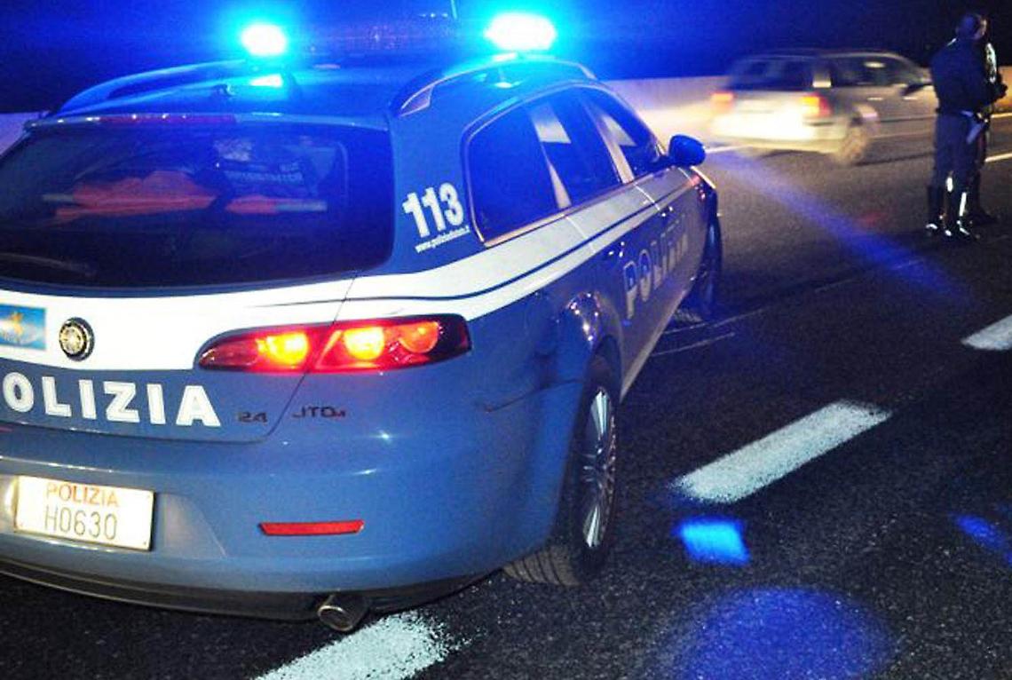 Torino, tir tampona auto, donna muore sul colpo