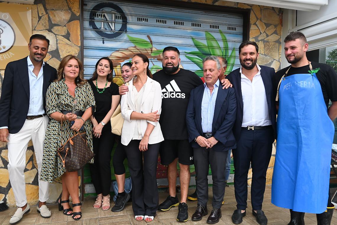 Napoli, solidarietà del consiglio comunale a Peppe Di Napoli