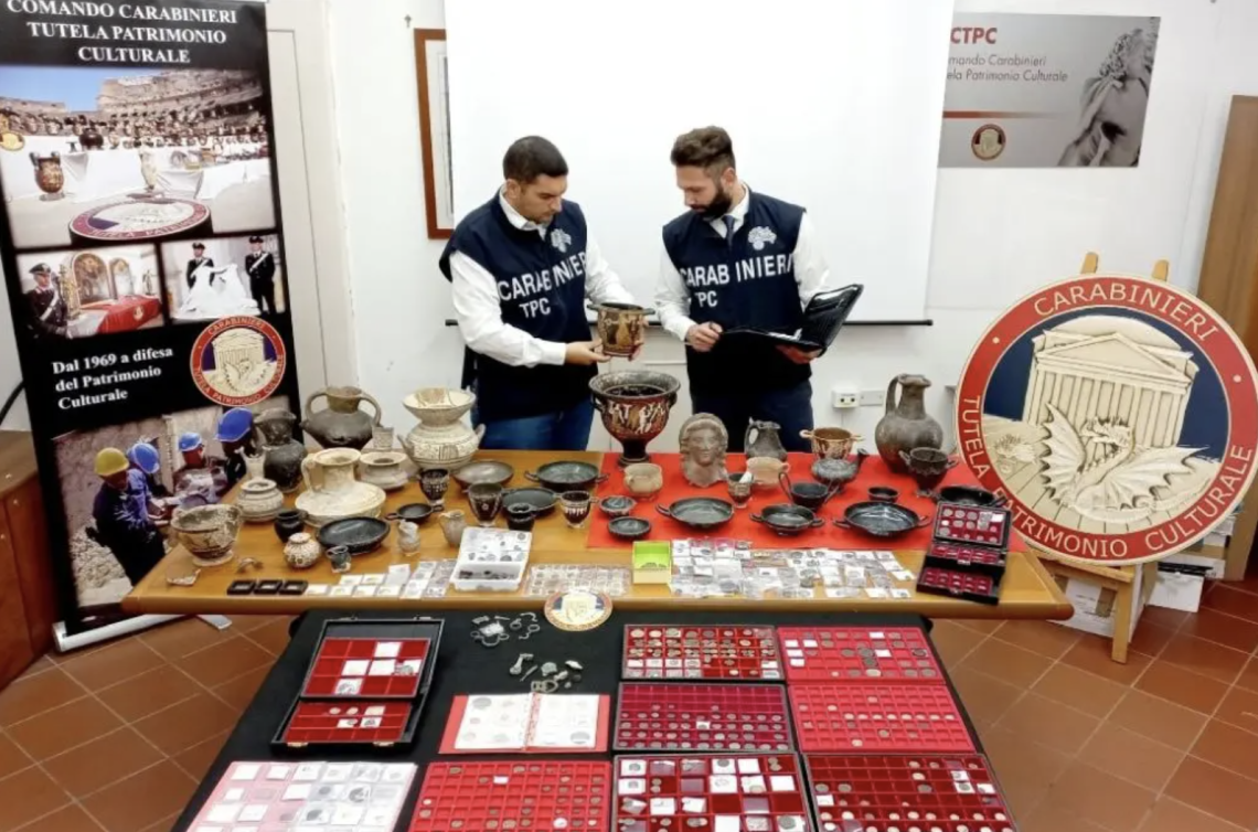 Scavi clandestini, sequestrati reperti archeologici per tre milioni