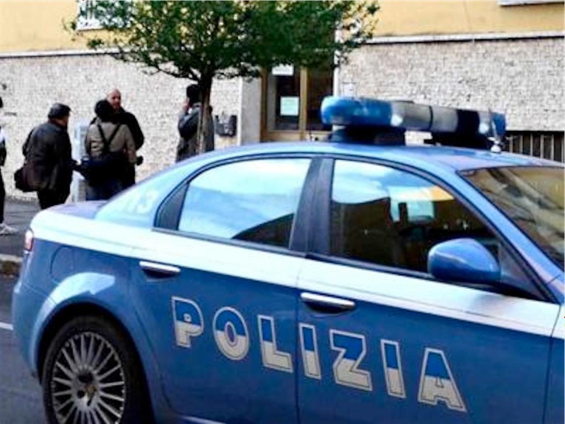 Tenta il suicidio, ma <br>la figlia dalla Toscana avverte la polizia <br>e la salva